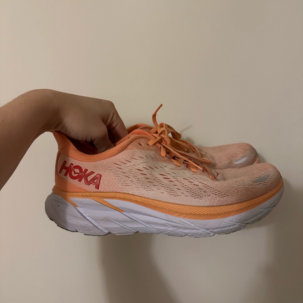 Hoka Clifton 8s